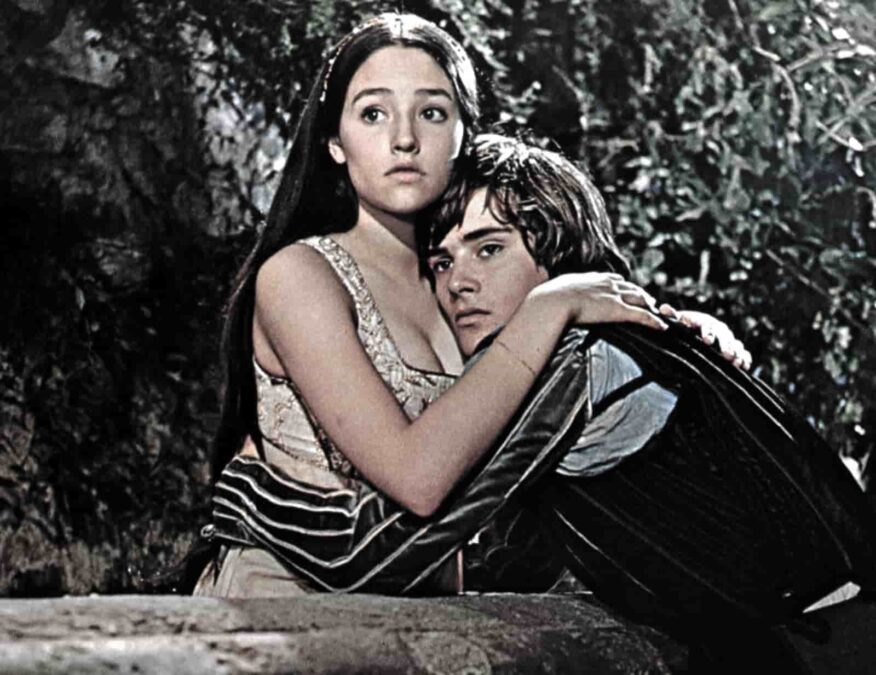 Oxymoron - Definition and Examples